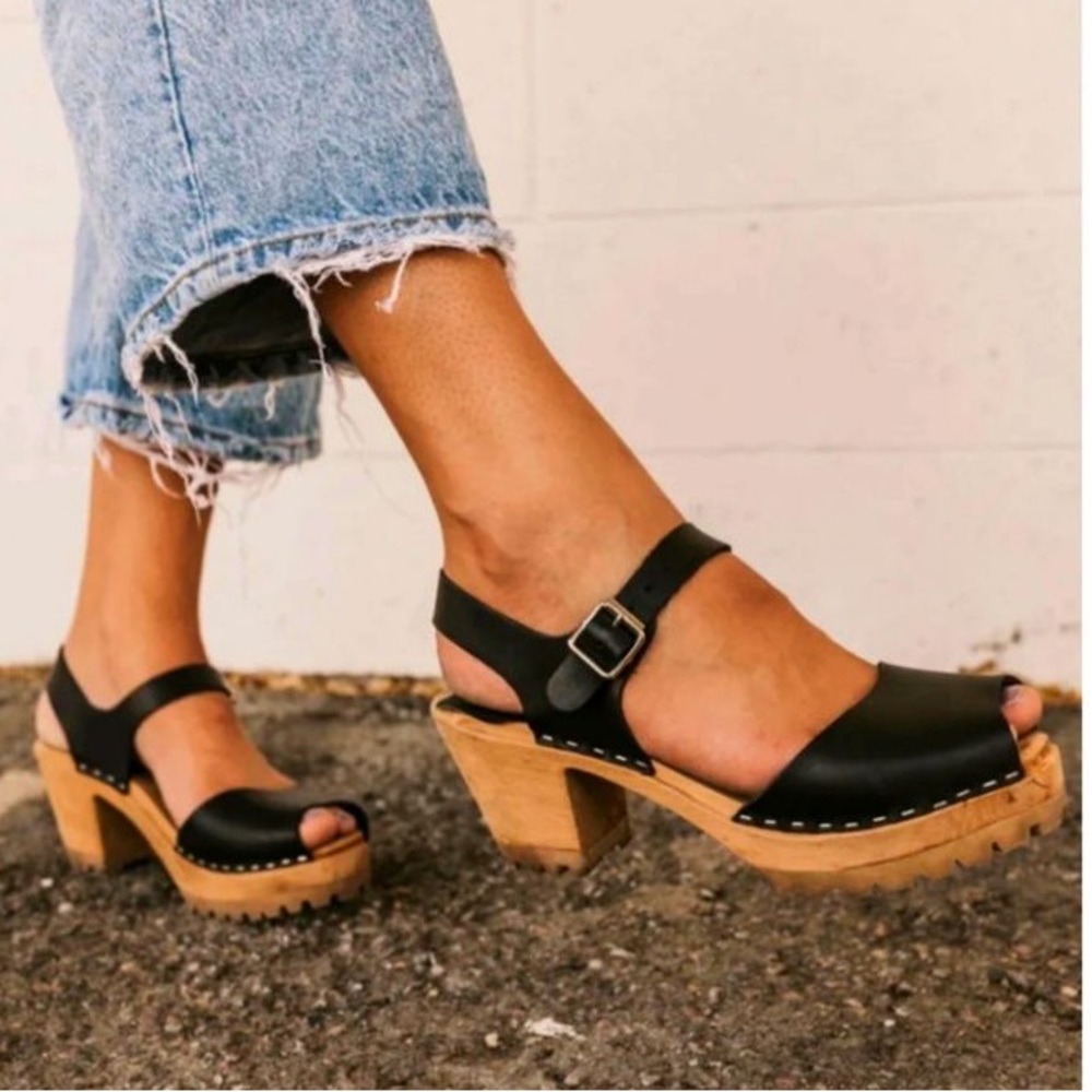 MIA Black and Tan Leather Sandals